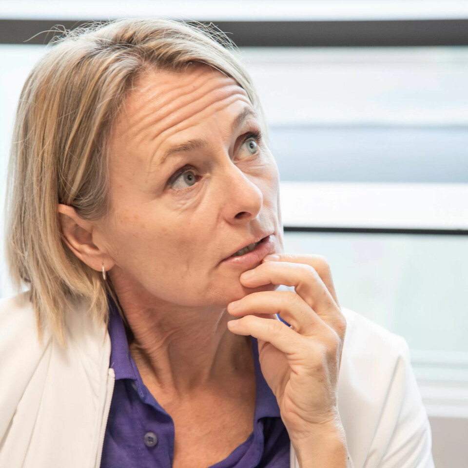 KLAPPING OG TRIKS: Fysioterapeut Olga de Vries forteller at bevegelser som barn og ungdom ikke visste at de mestret, kommer fram i aktivitetene med Ivrig i gymsalen. Noen klatrer ned fra rullestolen, mens andre klarer å kaste ball. KLAPPING OG TRIKS: Fysioterapeut Olga de Vries forteller at bevegelser som barn og ungdom ikke visste at de mestret, kommer fram i aktivitetene med Ivrig i gymsalen. Noen klatrer ned fra rullestolen, mens andre klarer å kaste ball.
