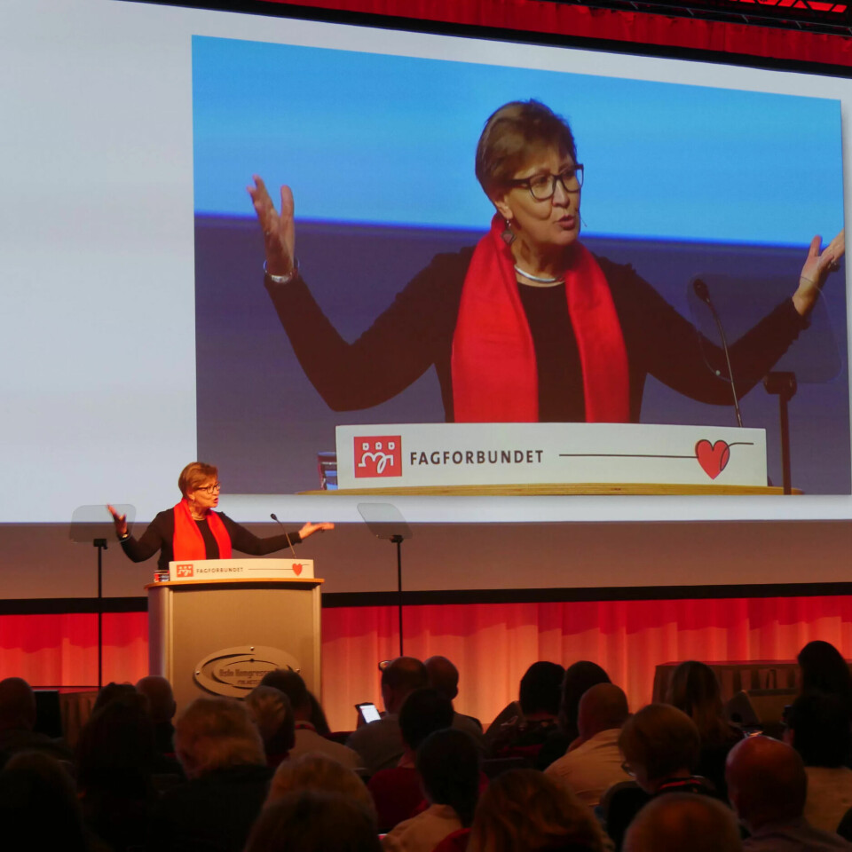 OPPGITT: Mette Nord er oppgitt over arbeidsministeren som ikke vil tariffeste ny tjenestepensjon for offentlig ansatte. OPPGITT: Mette Nord er oppgitt over arbeidsministeren som ikke vil tariffeste ny tjenestepensjon for offentlig ansatte.