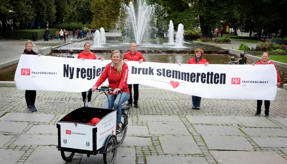 VALGKAMPINNSPURT: Fagforbundet Oslo er klar for innspurt i valgkampen. Onsdag blir det stort arrangment i Spikersuppa. Foran sitter valgkampansvarlig Anna Elisabeth Uran, og bak fra v enstre står Trine Posaas Nilsen, Kathrine Forsdahl, Stein Olav Ringen, Sidsel Strand og Liz Aslaksen. VALGKAMPINNSPURT: Fagforbundet Oslo er klar for innspurt i valgkampen. Onsdag blir det stort arrangment i Spikersuppa. Foran sitter valgkampansvarlig Anna Elisabeth Uran, og bak fra v enstre står Trine Posaas Nilsen, Kathrine Forsdahl, Stein Olav Ringen, Sidsel Strand og Liz Aslaksen.
