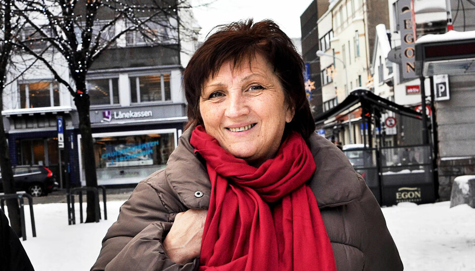 MÅTTE VENTE: Butikkmedarbeider Erna Askim hadde ikke nok pensjonspoeng for å kunne ta ut pensjon da hun fylte 62, men måtte jobbe til hun ble 66 år. MÅTTE VENTE: Butikkmedarbeider Erna Askim hadde ikke nok pensjonspoeng for å kunne ta ut pensjon da hun fylte 62, men måtte jobbe til hun ble 66 år.