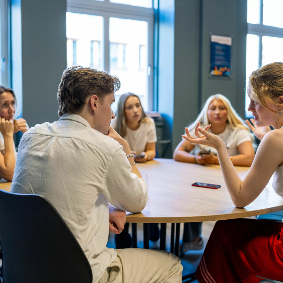 Myteknuserne: Det er mange misoppfatninger rundt spiseforstyrrelser. Én er at alle med spiseforstyrrelser er tynne. Det stemmer ikke. Overspising er den vanligste utfordringen, mens anoreksi er den mest sjeldne lidelsen. Myteknuserne: Det er mange misoppfatninger rundt spiseforstyrrelser. Én er at alle med spiseforstyrrelser er tynne. Det stemmer ikke. Overspising er den vanligste utfordringen, mens anoreksi er den mest sjeldne lidelsen.