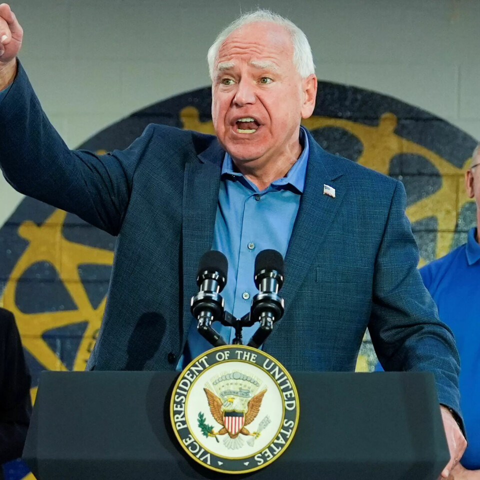 Tim Walz har vært guvernør i Minnesota siden 2018. Delstaten har lang tradisjon for fagorganisering. USAs fagbevegelse omfavner nå Walz som Kamala Harris' visepresidentkandidat. Tim Walz har vært guvernør i Minnesota siden 2018. Delstaten har lang tradisjon for fagorganisering. USAs fagbevegelse omfavner nå Walz som Kamala Harris' visepresidentkandidat.