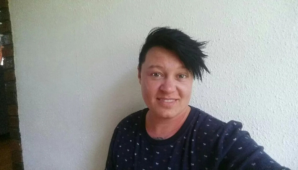 JOBBER FULLTID: Heidi Rødningsby sa lenge at hun aldri skulle bli sykepleier. Til slutt tok hun en bachelorgrad fordi hun var lei av å jobbe deltid. JOBBER FULLTID: Heidi Rødningsby sa lenge at hun aldri skulle bli sykepleier. Til slutt tok hun en bachelorgrad fordi hun var lei av å jobbe deltid.