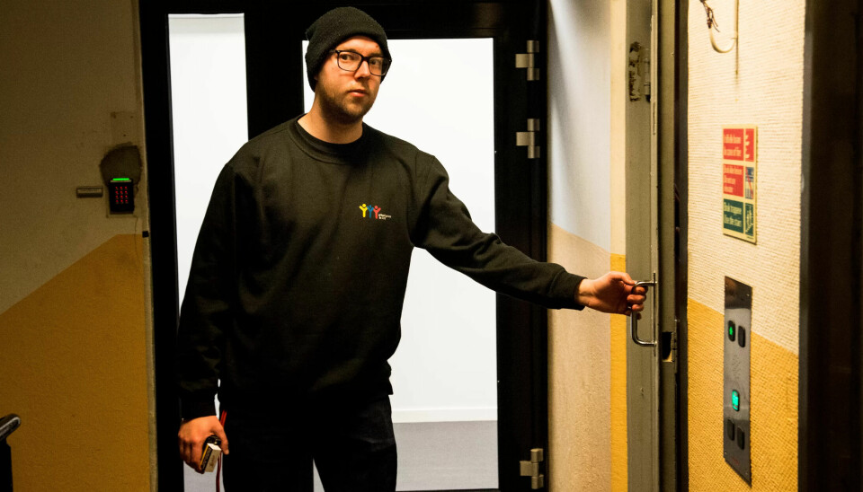 HÅPER PÅ ENDRING: Jørgen Aanerud er helsefagarbeider i Oslo kommune og jobber ufrivillig deltid. Nå håper han lønnsoppgjøret vil gi HÅPER PÅ ENDRING: Jørgen Aanerud er helsefagarbeider i Oslo kommune og jobber ufrivillig deltid. Nå håper han lønnsoppgjøret vil gi