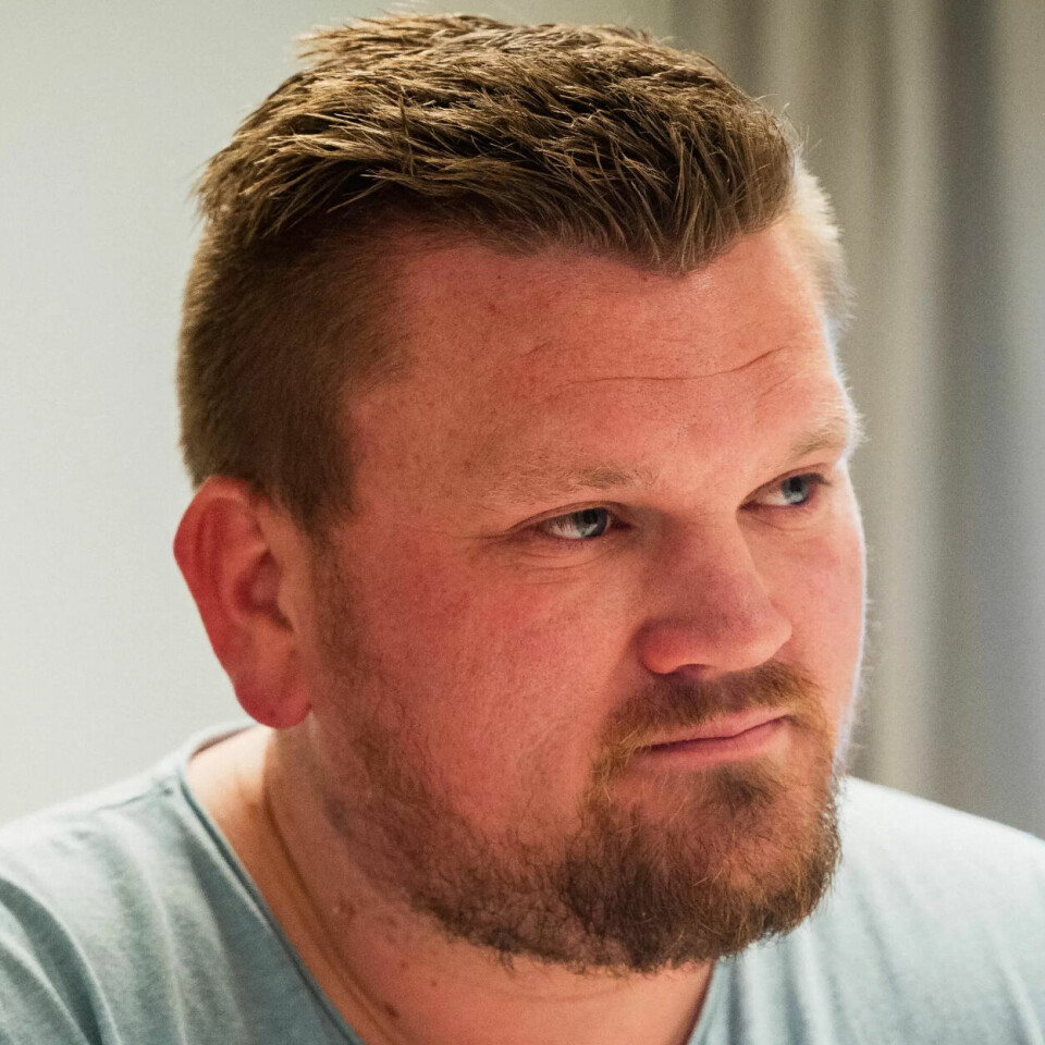 SA JA TIL 100 PROSENT: Eirik Stivold er ansatt som assistent, men han er nå i ferd med å ta fagbrev som helsefagarbeider. SA JA TIL 100 PROSENT: Eirik Stivold er ansatt som assistent, men han er nå i ferd med å ta fagbrev som helsefagarbeider.
