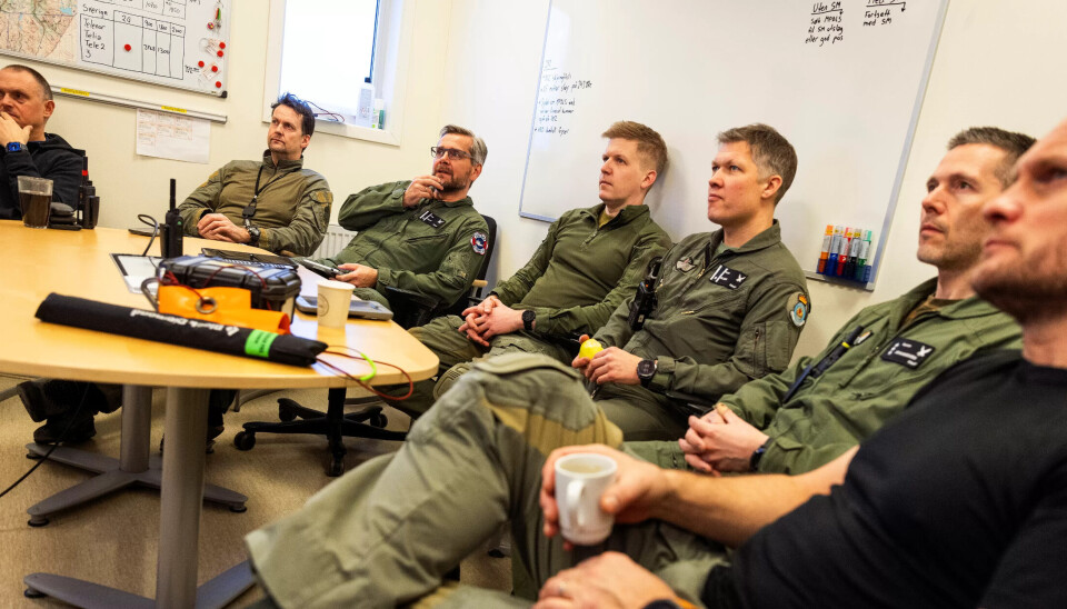 ALLE MANN ALLE: 330-skvadronen i Helikopterredningstjenesten har jobbet systematisk med å lære å si ifra, tørre å ta kritikk og fokusere på å bli bedre hver dag. ALLE MANN ALLE: 330-skvadronen i Helikopterredningstjenesten har jobbet systematisk med å lære å si ifra, tørre å ta kritikk og fokusere på å bli bedre hver dag.