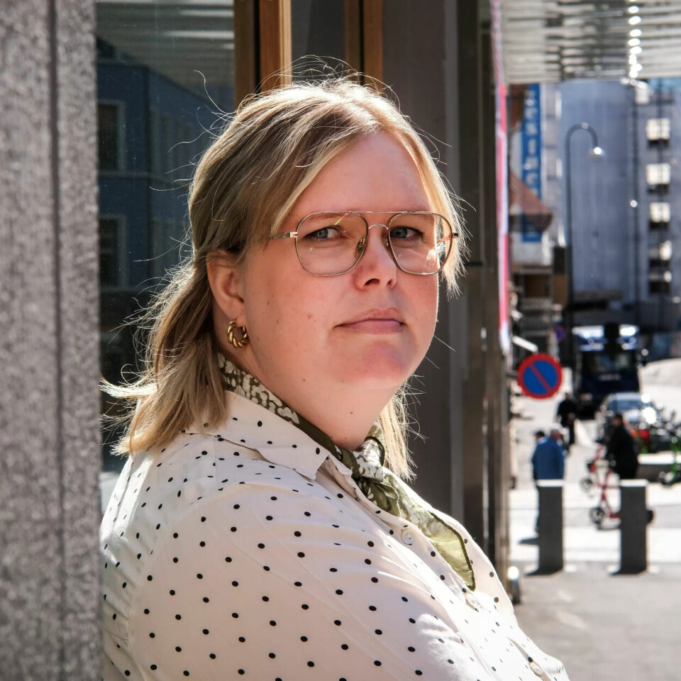 SNUDDE LO: Julie Innstrand. SNUDDE LO: Julie Innstrand.