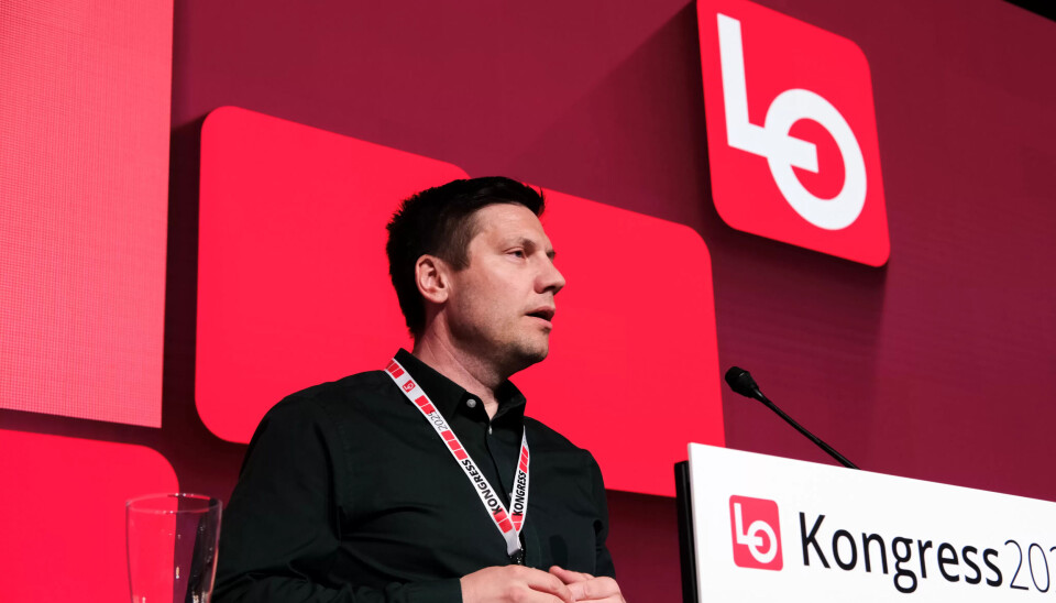VARSLET KUTT: Ketil Sivertsen gikk på talerstolen før avstemmingen for å minne om at forslaget om å gi Rødt penger, ville bety et kutt i støtten til Senterpartiet. Og slik ble det. VARSLET KUTT: Ketil Sivertsen gikk på talerstolen før avstemmingen for å minne om at forslaget om å gi Rødt penger, ville bety et kutt i støtten til Senterpartiet. Og slik ble det.