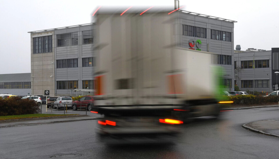 FREKT BEDRAGERI: En ansatt ved et av Posten Brings kjørekontorer opprettet et fiktivt firma, og sendte fakturaer som vedkommende selv anviste. Gjennom dette bedrageriet stjal mannen 3.2 millioner kroner fra sin egen arbeidsgiver. FREKT BEDRAGERI: En ansatt ved et av Posten Brings kjørekontorer opprettet et fiktivt firma, og sendte fakturaer som vedkommende selv anviste. Gjennom dette bedrageriet stjal mannen 3.2 millioner kroner fra sin egen arbeidsgiver.