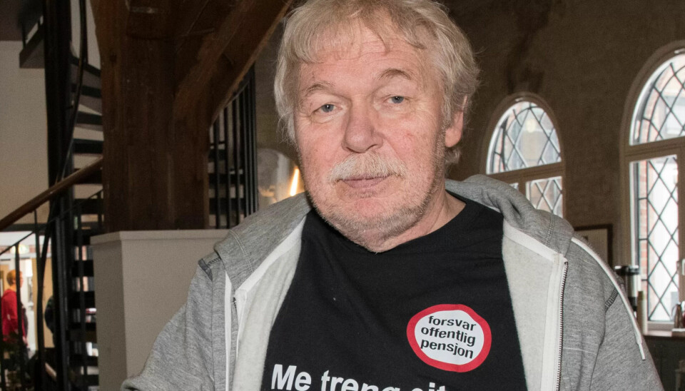SOLIDARISK PENSJON: Stein Asthøy er styremeldem i organisasjonen 'Forsvar offentlig pensjon'. - Selv om vi får en ny ordening må vi gå vekk fra de solidariske prinsippene som ligger til grunn for dagens ordning, mener han. SOLIDARISK PENSJON: Stein Asthøy er styremeldem i organisasjonen 'Forsvar offentlig pensjon'. - Selv om vi får en ny ordening må vi gå vekk fra de solidariske prinsippene som ligger til grunn for dagens ordning, mener han.