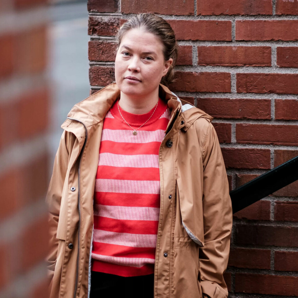 Kaja Østerud Larsen har snakke med flere mødre som sørger over at de taper tilknytningen til arbeidslivet fordi de har barn med funksjonshemming. Kaja Østerud Larsen har snakke med flere mødre som sørger over at de taper tilknytningen til arbeidslivet fordi de har barn med funksjonshemming.