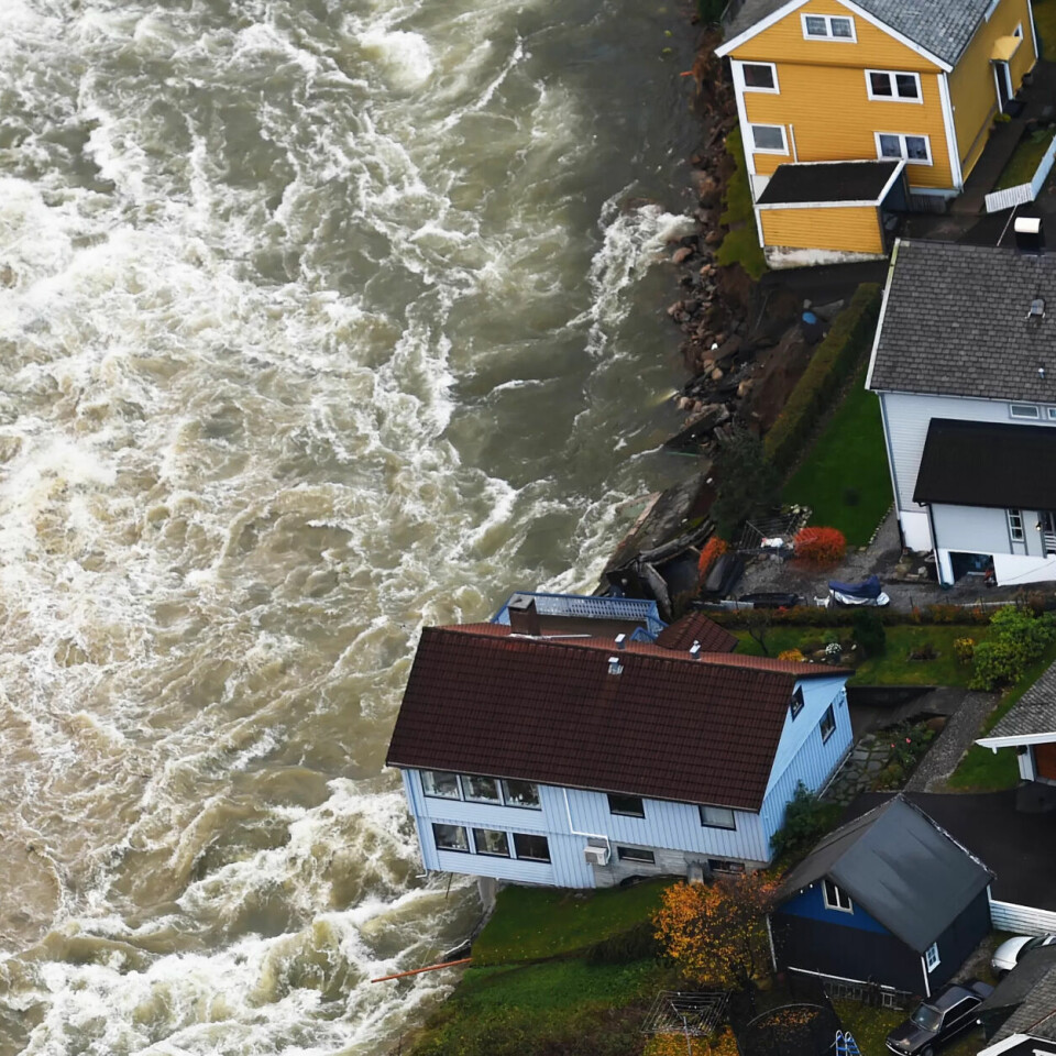 VOLDSOMME KREFTER: Da storflommen rammet Odda, ble fem hus raskt tatt av vannmassene. Flere andre havnet i faresonen. VOLDSOMME KREFTER: Da storflommen rammet Odda, ble fem hus raskt tatt av vannmassene. Flere andre havnet i faresonen.
