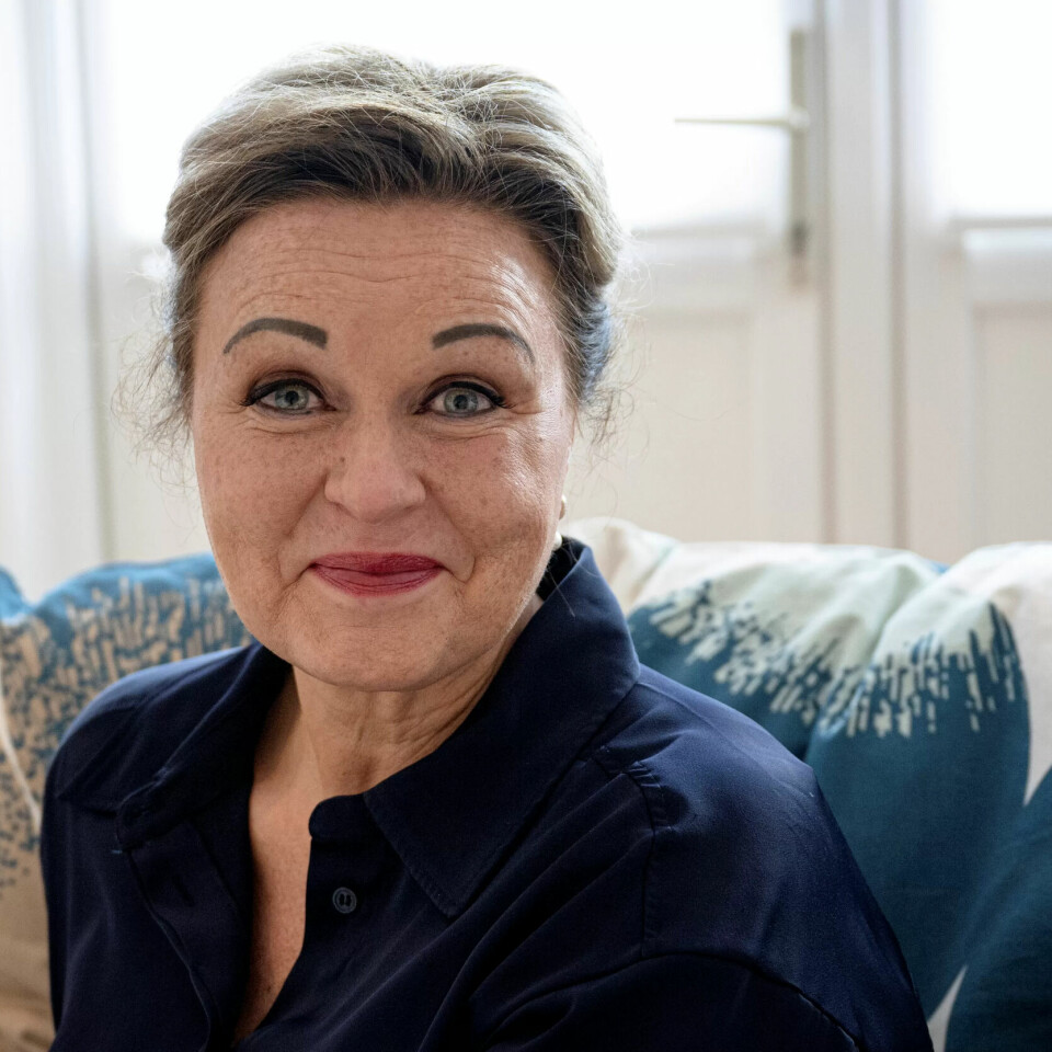UFORMELL: – Jeg kan godt stå og holde en høytidelig tale først, og så være den som rydder opp på bakrommet etterpå. Inni meg føler jeg meg særs uformell, sier Nina Tangnæs Grønvold. UFORMELL: – Jeg kan godt stå og holde en høytidelig tale først, og så være den som rydder opp på bakrommet etterpå. Inni meg føler jeg meg særs uformell, sier Nina Tangnæs Grønvold.