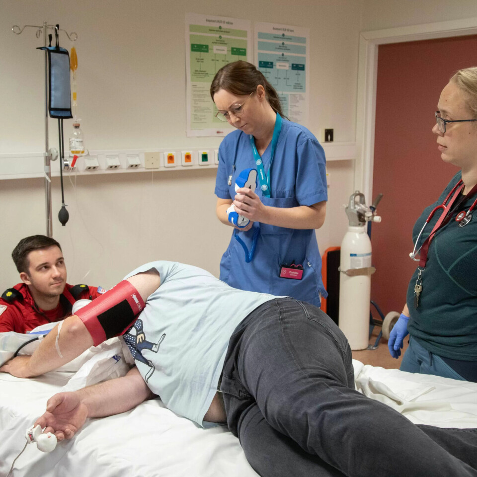 KONSENTRERT: Per Martin Ingilæ (ambulansefagarbeider), Bjørn Richard Hansen (markør), Camilla Pleym (sykepleier) og Britt Larsen Mehmi (kommuneoverlege) KONSENTRERT: Per Martin Ingilæ (ambulansefagarbeider), Bjørn Richard Hansen (markør), Camilla Pleym (sykepleier) og Britt Larsen Mehmi (kommuneoverlege)