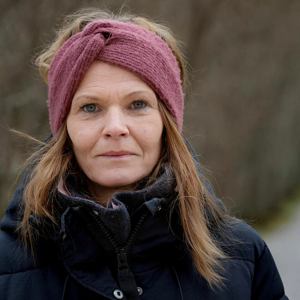 Ubehagelig: En Stami-undersøkelse viser at flere unge arbeidstakere i pleie- og omsorg opplever uønsket seksuell oppmerksomhet. Ann Kristin Martinsen var passert 40 da hun opplevde at en kollega gikk over grensen for kollegial oppførsel. Hun synes det var svært utfordrende å håndtere, og tror det er enda vanskeligere for folk som er halvparten så gamle som henne. Ubehagelig: En Stami-undersøkelse viser at flere unge arbeidstakere i pleie- og omsorg opplever uønsket seksuell oppmerksomhet. Ann Kristin Martinsen var passert 40 da hun opplevde at en kollega gikk over grensen for kollegial oppførsel. Hun synes det var svært utfordrende å håndtere, og tror det er enda vanskeligere for folk som er halvparten så gamle som henne.
