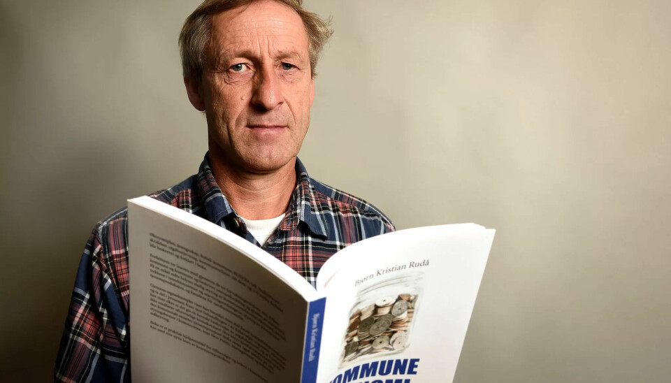 Bjørn Kristian Rudå håper den nye boka hans kan bli et verktøy som hjelper både tillitsvalgte og lokalpolitikere til å forstå sammenhengene i kommuneøkonomien. Bjørn Kristian Rudå håper den nye boka hans kan bli et verktøy som hjelper både tillitsvalgte og lokalpolitikere til å forstå sammenhengene i kommuneøkonomien.