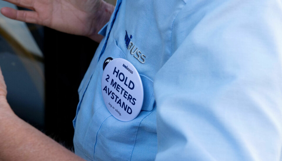 Anbefalt beskyttelse på bussen: Få fulgte råd om munnbind i rushtiden