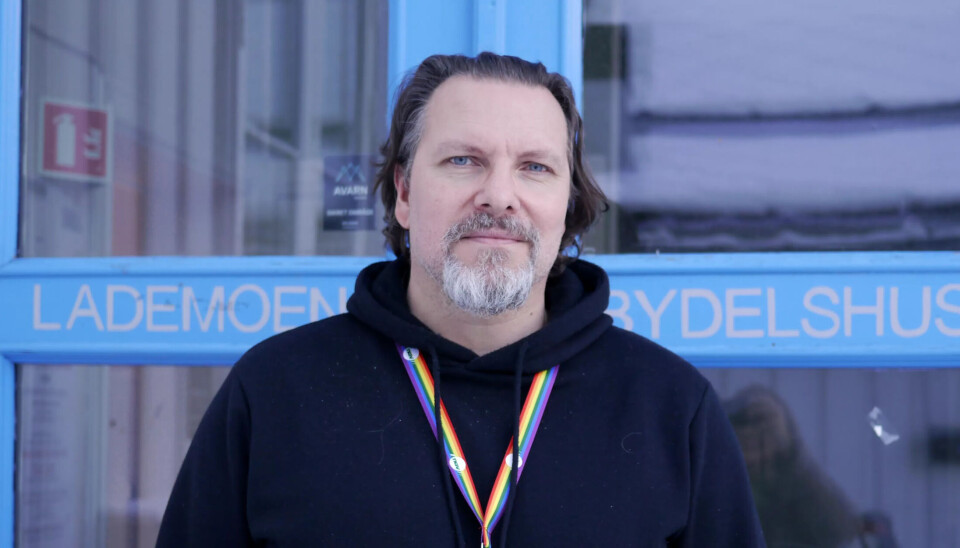 NY TANKE: – Jeg har sett mange eksempler på at pengeproblemer kommer i veien for å finne ut hvordan vi kan hjelpe ungdommen, sier Øyvind Spjøtvold, plasstillitsvalgt for Fagforbundet ved Nav Lerkendal. NY TANKE: – Jeg har sett mange eksempler på at pengeproblemer kommer i veien for å finne ut hvordan vi kan hjelpe ungdommen, sier Øyvind Spjøtvold, plasstillitsvalgt for Fagforbundet ved Nav Lerkendal.
