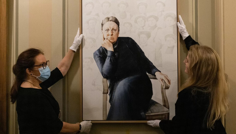 PORTERTT: Karen Platou har fått bilde av seg hengt på Stortinget. PORTERTT: Karen Platou har fått bilde av seg hengt på Stortinget.