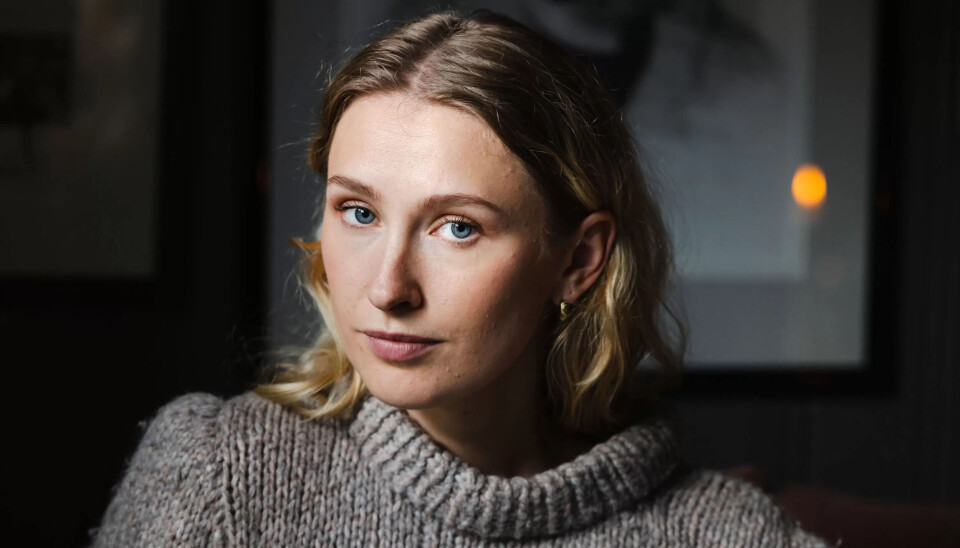 Alma (24) jobber ikke når hun har sterk PMS