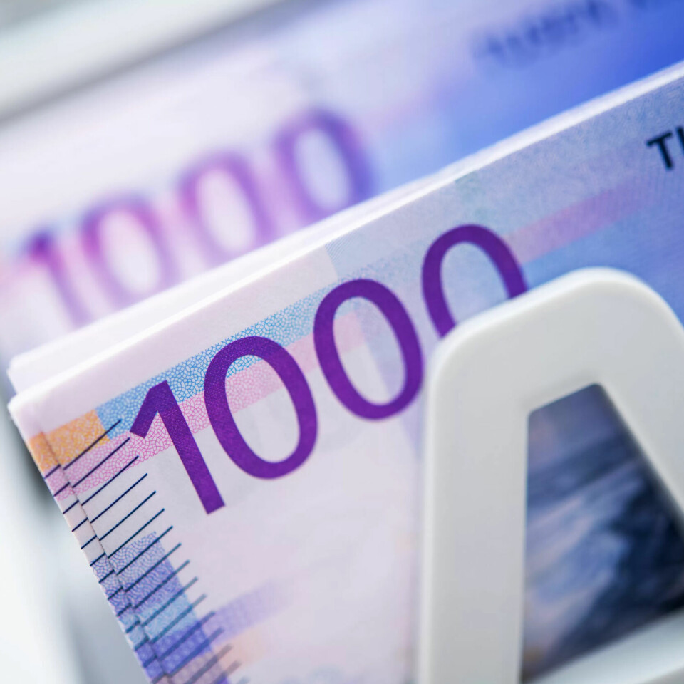 Enslige minstepensjonister får 4.000 kroner ekstra