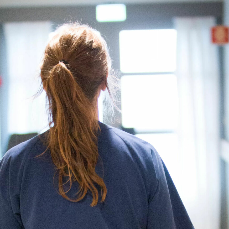 Norske kommuner bruker stadig større summer på å leie inn vikarer til sykehjem og helsehus. Norske kommuner bruker stadig større summer på å leie inn vikarer til sykehjem og helsehus.