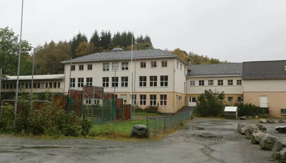 FOR SKITTENT: Austevolls massive konkurranseutsetting er omtalt som en suksess av anbudsivrige politikere. Den viste seg å ikke være så renvasket. Ved denne skolen, Trolandshamar skole, ble renholdet på samtlige rom underkjent. FOR SKITTENT: Austevolls massive konkurranseutsetting er omtalt som en suksess av anbudsivrige politikere. Den viste seg å ikke være så renvasket. Ved denne skolen, Trolandshamar skole, ble renholdet på samtlige rom underkjent.