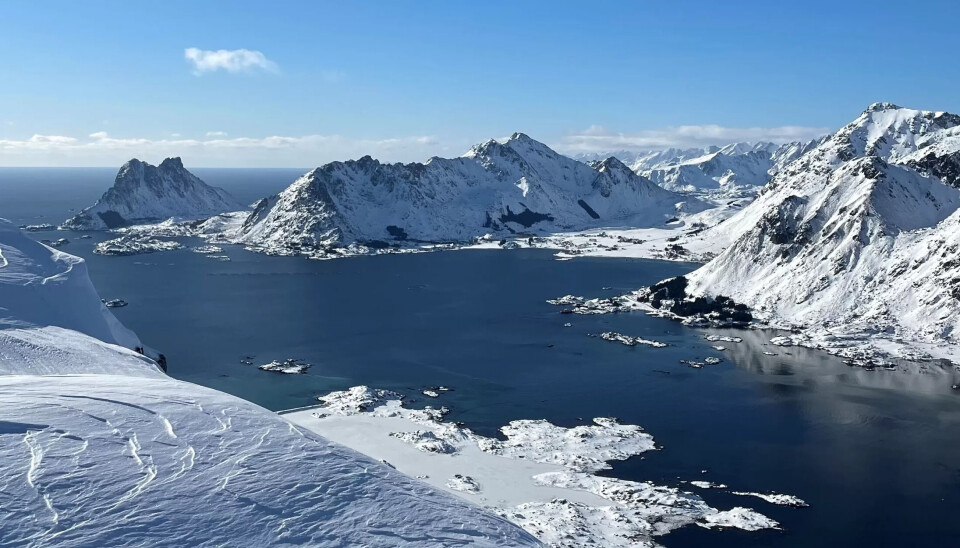 LOFOTVEGGEN: Lege Inger Marie Lemvik fortel ho blant anna flytta til Lofoten for å kunne vere i fjella både på sommar og vinter. Men, at oppmot 60 timars arbeidsveke gjorde at ho blei liggande langflat og utmatta på sofaen. LOFOTVEGGEN: Lege Inger Marie Lemvik fortel ho blant anna flytta til Lofoten for å kunne vere i fjella både på sommar og vinter. Men, at oppmot 60 timars arbeidsveke gjorde at ho blei liggande langflat og utmatta på sofaen.