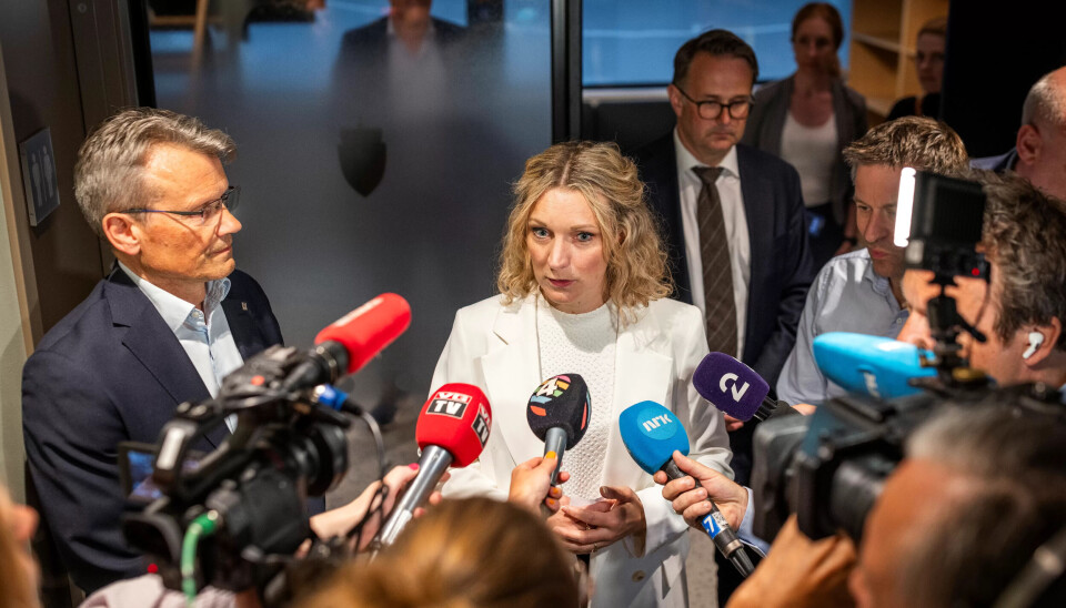 FORSVARTE LØSNINGEN: Statsråd Karianne Tung, som representerer arbeidsgiver, ønsker én felles tariffavtale. FORSVARTE LØSNINGEN: Statsråd Karianne Tung, som representerer arbeidsgiver, ønsker én felles tariffavtale.