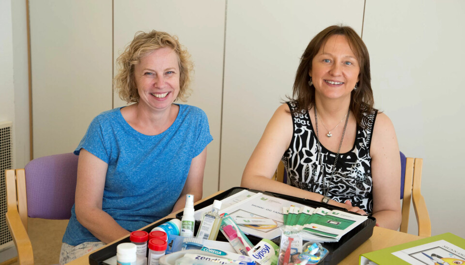 PROSJEKT RENE TENNER: Kathrine Strønen (t.v.) og Linda Reisersølmoen har gjennomført et av mange prosjekter i regi av Undervisningssenteret i Finnmark. PROSJEKT RENE TENNER: Kathrine Strønen (t.v.) og Linda Reisersølmoen har gjennomført et av mange prosjekter i regi av Undervisningssenteret i Finnmark.