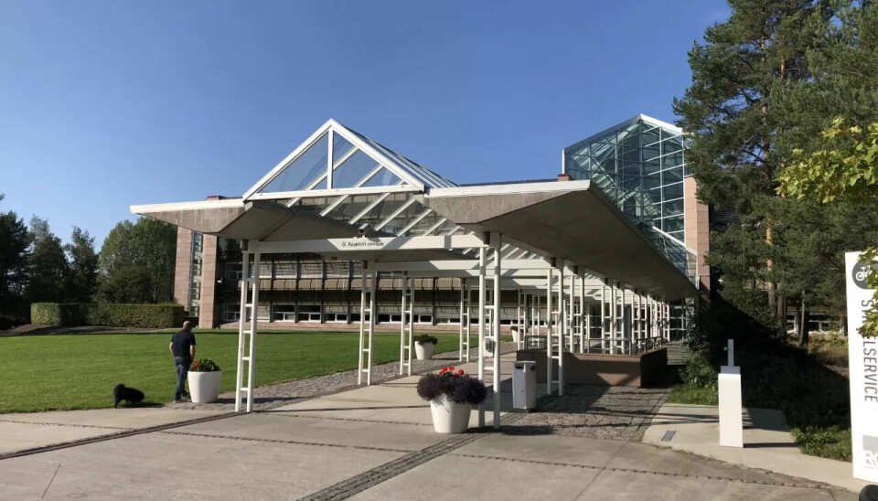 TILBAKE: Heimta har hovedkontor på Campus Rosenholm utenfor Oslo. Nå er det svenske Ambea som styrer virksomheten. TILBAKE: Heimta har hovedkontor på Campus Rosenholm utenfor Oslo. Nå er det svenske Ambea som styrer virksomheten.