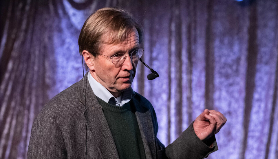 EØS-avtalen åpner for å ta politisk kontroll over krafta, mener jussprofessor og ekspert på EU-rett, Finn Arnesen. EØS-avtalen åpner for å ta politisk kontroll over krafta, mener jussprofessor og ekspert på EU-rett, Finn Arnesen.