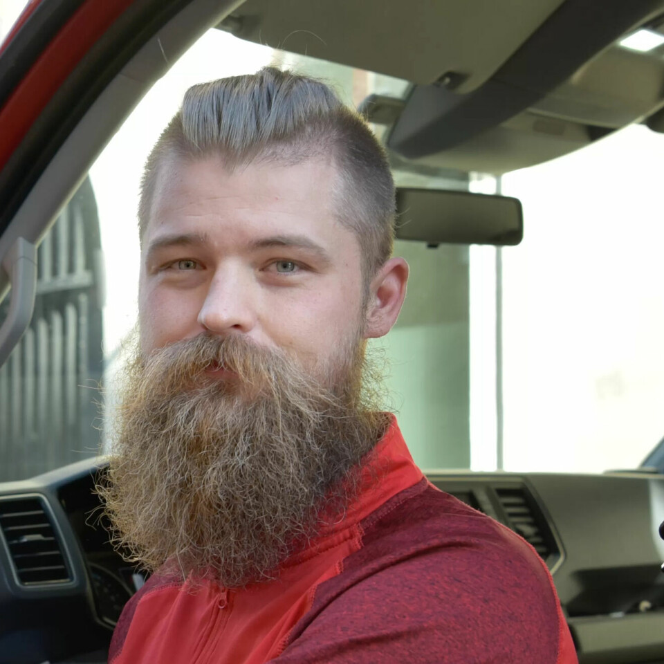 – Jeg har stemt nei i uravstemningene fire år på rad, og mener lønnstillegget i meklinga må bli på minst 20 000 kroner, sier Erik Martinsen. – Jeg har stemt nei i uravstemningene fire år på rad, og mener lønnstillegget i meklinga må bli på minst 20 000 kroner, sier Erik Martinsen.