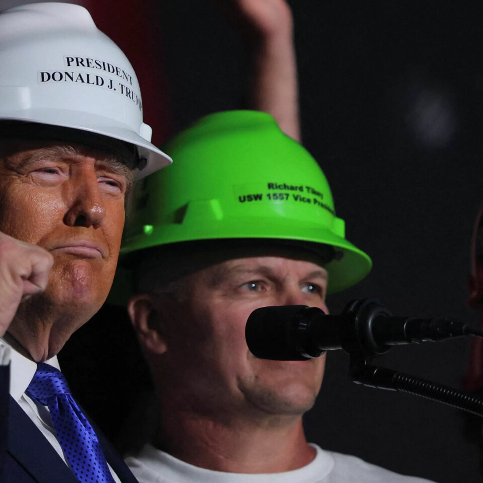 Stålarbeidere fra Pennsylvania på scenen med Donald Trump under valgkampen. Stålarbeidere fra Pennsylvania på scenen med Donald Trump under valgkampen.