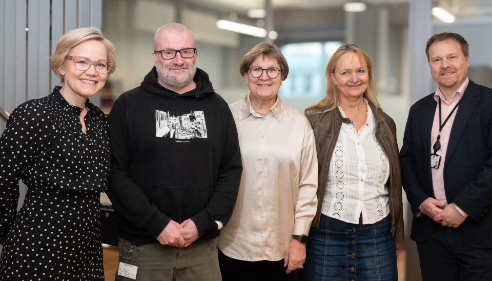 SAMARBEID: Fagligpolitisk samarbeid har gitt resultater, mener Bjørn Erik Hox (nr. to f.v.), Mette Nord (nr. tre f.v.) og Iren Luther (nr. fire f.v.). Her står der sammen med helse- og omsorgsminister Ingvild Kjerkol (nr. en f.v.) og statssekretær Ole Henrik Krat Bjørkholt (t.h.). SAMARBEID: Fagligpolitisk samarbeid har gitt resultater, mener Bjørn Erik Hox (nr. to f.v.), Mette Nord (nr. tre f.v.) og Iren Luther (nr. fire f.v.). Her står der sammen med helse- og omsorgsminister Ingvild Kjerkol (nr. en f.v.) og statssekretær Ole Henrik Krat Bjørkholt (t.h.).