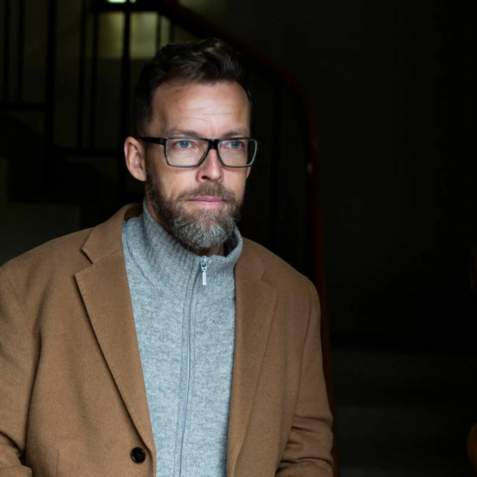 PRESTEROLLEN: – For noen av dem som kontakter oss har det ingen betydning at jeg er prest, mens det for andre er veldig viktig. For noen av mennene som tar kontakt er det også viktig at jeg er mann, mens andre helst vil snakke med en kvinne. Det kommer an på hva de har opplevd, forteller Lennart Persson, prest i KRS. PRESTEROLLEN: – For noen av dem som kontakter oss har det ingen betydning at jeg er prest, mens det for andre er veldig viktig. For noen av mennene som tar kontakt er det også viktig at jeg er mann, mens andre helst vil snakke med en kvinne. Det kommer an på hva de har opplevd, forteller Lennart Persson, prest i KRS.