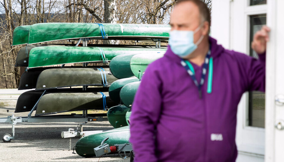 SJØKLARE: Kanoene til står klare til utlån utenfor Per-Ivar Karlsens verksted. SJØKLARE: Kanoene til står klare til utlån utenfor Per-Ivar Karlsens verksted.