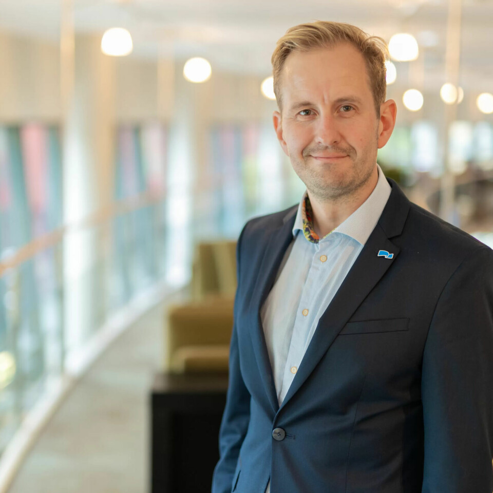UNDERFINANSIERT: Sarpsborg klarer ikke å ta imot mer enn 40 flyktninger i år. - Oppgaven er underfinansiert, sier ordfører Magnus Arnesen (H) og etterlyser at sentrale myndigheter tar mer ansvar. UNDERFINANSIERT: Sarpsborg klarer ikke å ta imot mer enn 40 flyktninger i år. - Oppgaven er underfinansiert, sier ordfører Magnus Arnesen (H) og etterlyser at sentrale myndigheter tar mer ansvar.