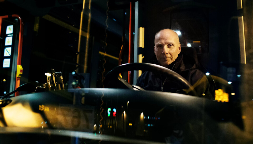 BORTKASTET: – Etter å ha startet klokka tre om natta flere netter på rad, ble fridagen bare en kamp for tilværelsen. Jeg var ødelagt i flere dager etterpå, sier Tom Erik Holthe. BORTKASTET: – Etter å ha startet klokka tre om natta flere netter på rad, ble fridagen bare en kamp for tilværelsen. Jeg var ødelagt i flere dager etterpå, sier Tom Erik Holthe.