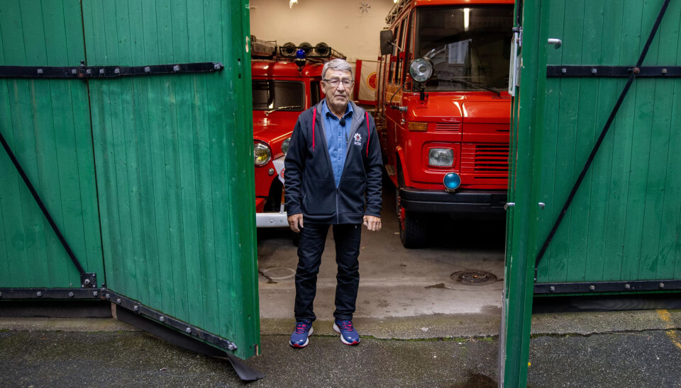 LANG KAMP: Henry Sørensen jobbet som røykdykker i Bergen på 60- og 70-tallet. 15 år etter at han sluttet, merket han at noe var alvorlig galt. LANG KAMP: Henry Sørensen jobbet som røykdykker i Bergen på 60- og 70-tallet. 15 år etter at han sluttet, merket han at noe var alvorlig galt.