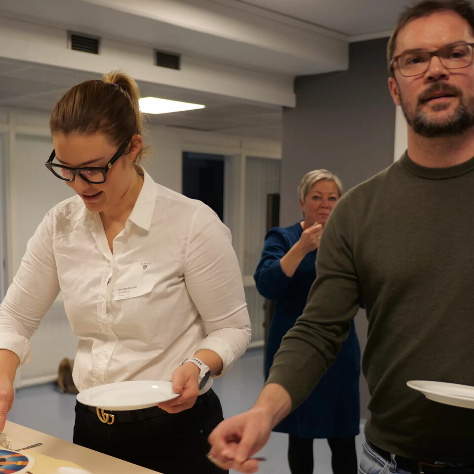 DELT: MDG var delt om dei ville bevare Brakar. Bård Sødal Grasbekk fortel han landa på at ei oppløysing vil føre til meir politisk kontroll. Til venstre Christine Knutsen i LO Buskerud. DELT: MDG var delt om dei ville bevare Brakar. Bård Sødal Grasbekk fortel han landa på at ei oppløysing vil føre til meir politisk kontroll. Til venstre Christine Knutsen i LO Buskerud.