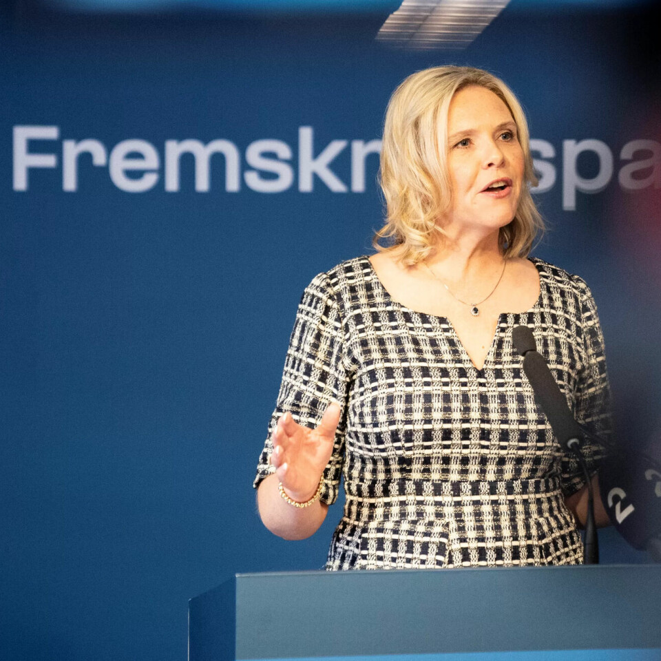 Fremskrittspartiet får nye 5 millioner i valgkampbidrag fra den omstridte gruppen Aksjon for borgerlig valgseier. Fremskrittspartiet får nye 5 millioner i valgkampbidrag fra den omstridte gruppen Aksjon for borgerlig valgseier.