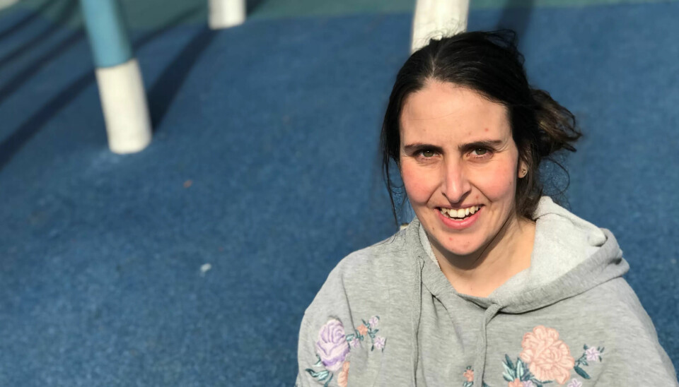 – Det begynner å bli ganske uholdbart. Det å følge opp smitteverntiltak blir fryktelig vanskelig når vi har få av det faste personalet igjen, og presset på dem som er på jobb blir veldig stort, sier Astrid-Arezina Evangelou. – Det begynner å bli ganske uholdbart. Det å følge opp smitteverntiltak blir fryktelig vanskelig når vi har få av det faste personalet igjen, og presset på dem som er på jobb blir veldig stort, sier Astrid-Arezina Evangelou.
