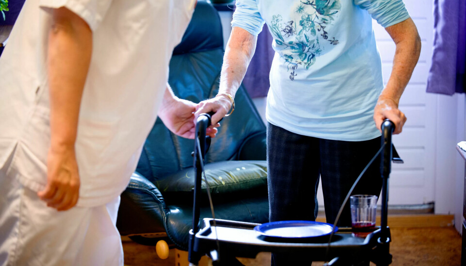 FØLER SEG GLEMT: Fagforbundet reagerer på at stortingsmeldingen om primærhelsetjenesten har lite fokus på 'fotfolket' i de kommunale helsetjenestene, helsefagarbeiderne. FØLER SEG GLEMT: Fagforbundet reagerer på at stortingsmeldingen om primærhelsetjenesten har lite fokus på 'fotfolket' i de kommunale helsetjenestene, helsefagarbeiderne.