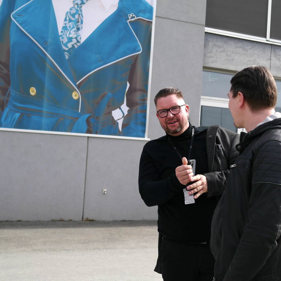GOD TONE: Områdeansvarlig Kenneth Bratt i Vy tror bedre lønn vil gjøre rekruttering enklere. GOD TONE: Områdeansvarlig Kenneth Bratt i Vy tror bedre lønn vil gjøre rekruttering enklere.