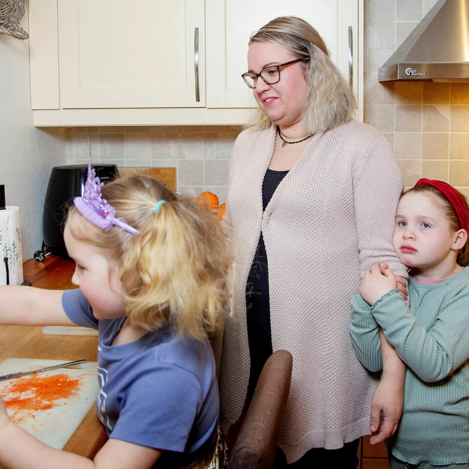Så mye øker prisene for barne- og ungdomsarbeider Ann Kristin (35) og familien. Nå står sommerferien i fare