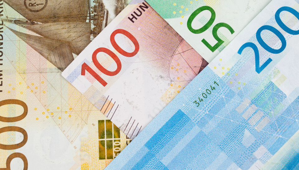 TAP: Tjener du 400.000 i året, taper du 4518 kroner på at arbeidsgiveren din ga deg to dagers permitteringsvarsel i stedet for 14. TAP: Tjener du 400.000 i året, taper du 4518 kroner på at arbeidsgiveren din ga deg to dagers permitteringsvarsel i stedet for 14.