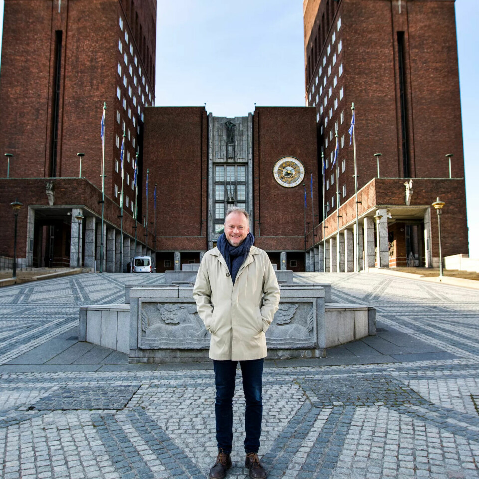FÅR KRITIKK: Byrådsleder Raymond Johansen (Ap), her avbildet foran Rådhuset i Oslo. FÅR KRITIKK: Byrådsleder Raymond Johansen (Ap), her avbildet foran Rådhuset i Oslo.