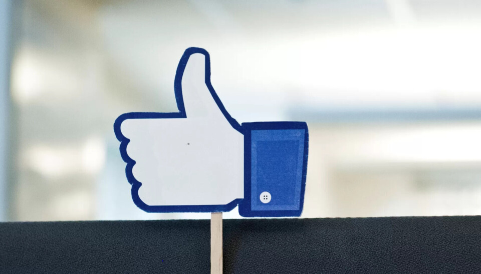 Professoren har hentet ut tall fra Facebooks annonsearkiv som viser at Ap brukte klart mest på Facebook-reklame. Professoren har hentet ut tall fra Facebooks annonsearkiv som viser at Ap brukte klart mest på Facebook-reklame.