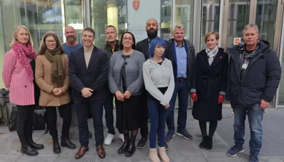 Representanter fra organisasjoner på rusfeltet etter møte med helseministeren. Representanter fra organisasjoner på rusfeltet etter møte med helseministeren.